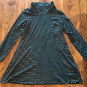 Chalet forest green with gray stripes long sleeve